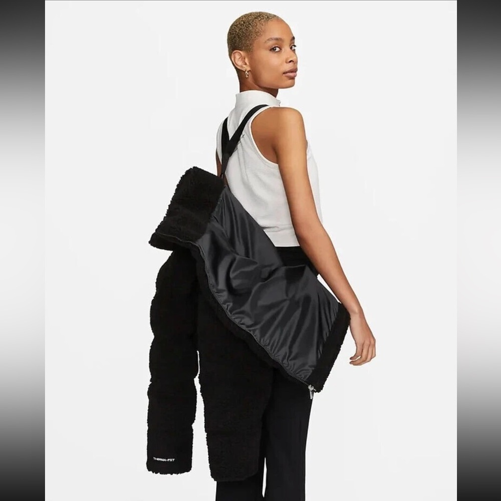 Nike duck down Therma-FIT City Series
